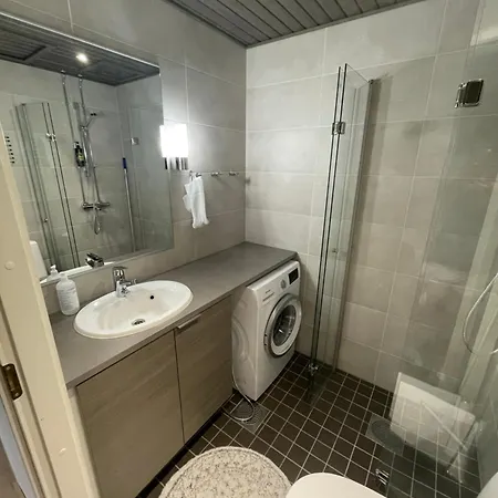 Huoneisto Free Slalomski Ticket, 1 Pcs, Rukastara Ski-in Ski-out, Centrum Location